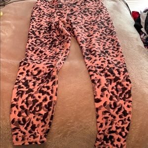 NWOT fabletics leggings size m